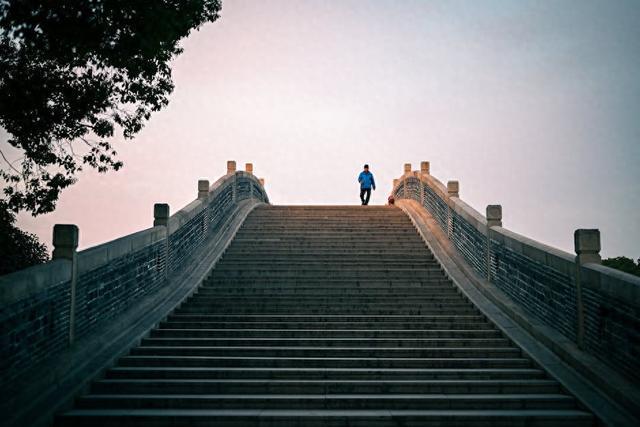 探秘苏州：隐藏美食与秘境当地人的地道指南(图1)